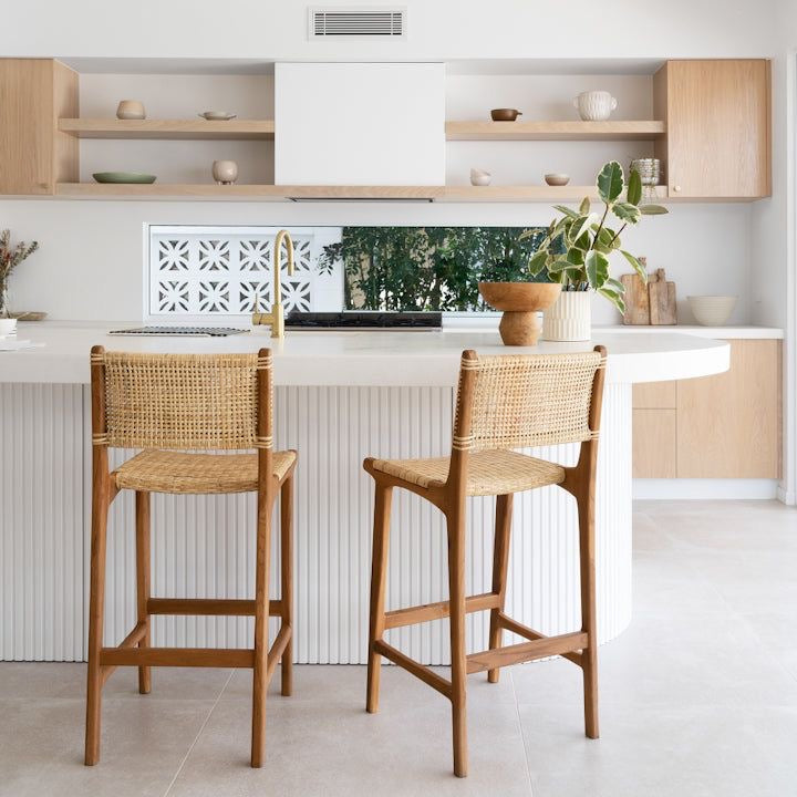 Kira stool bar